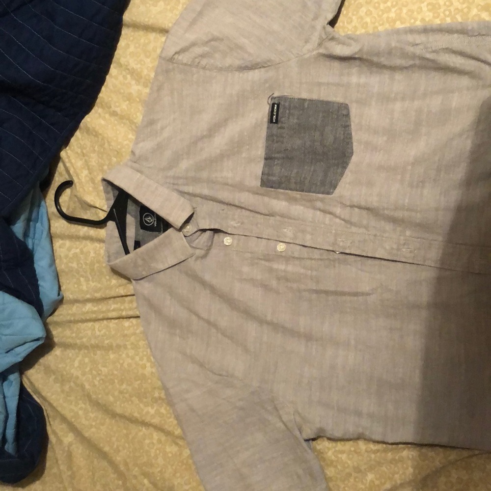 Volcom button up tee